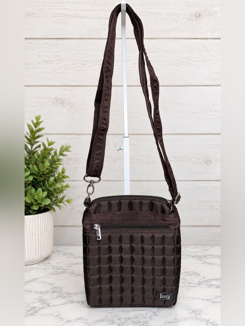 Lug Quilted Crossbody Bag Brown Lightweight Travel Shoulder Purse EUC